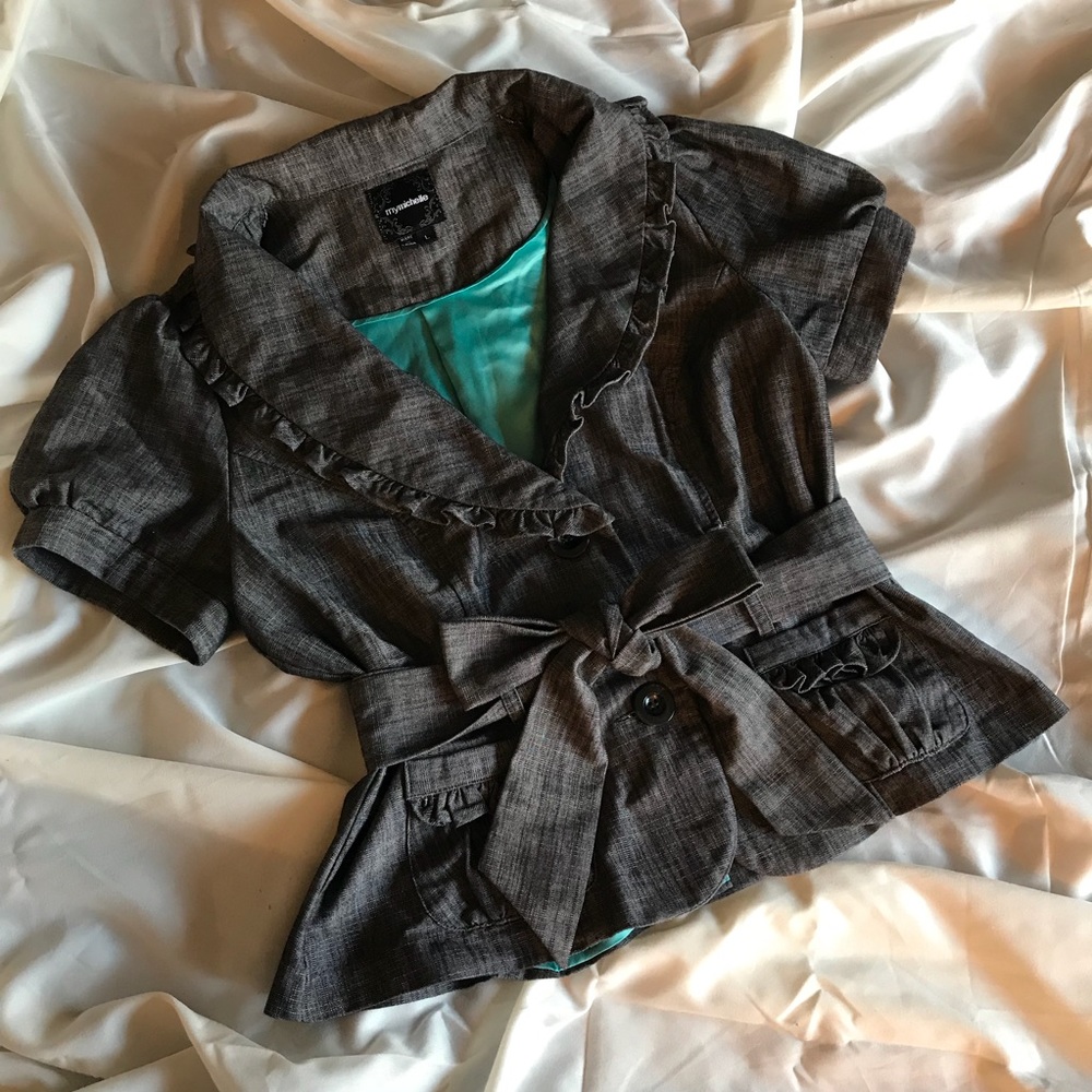 Gray Short Sleeve Blazer with Tie and Ruffles Sz L